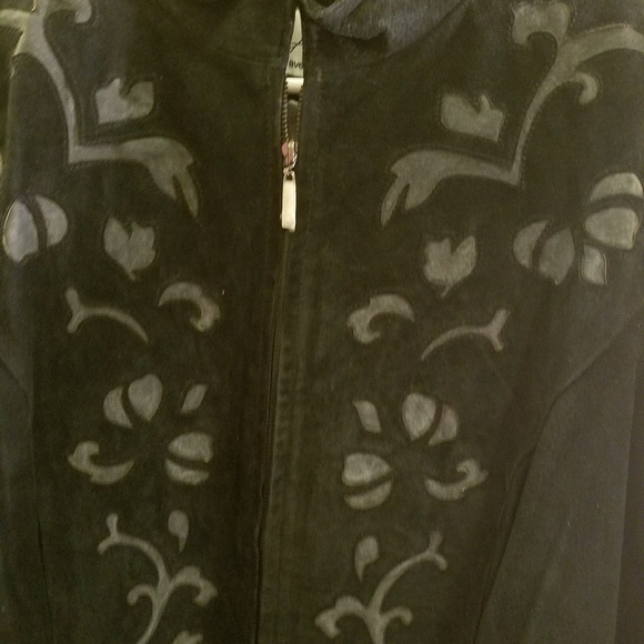Lady's jacket - Picture 2 of 2